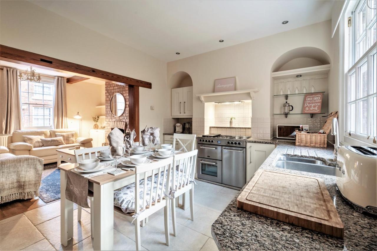 The Cottage In Chester, Sleeps 6 With Free Parking Eksteriør bilde