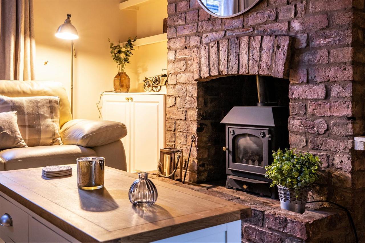 The Cottage In Chester, Sleeps 6 With Free Parking Eksteriør bilde