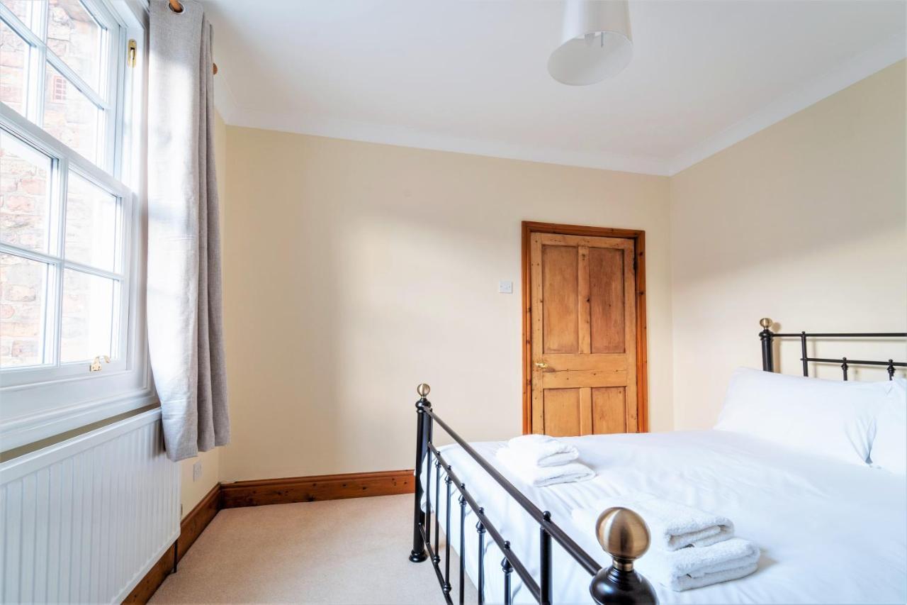 The Cottage In Chester, Sleeps 6 With Free Parking Eksteriør bilde